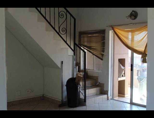 3 BEDROOM APARTMENT FOR SALE IN VORNA VALLEY